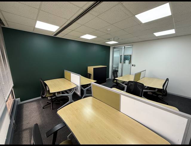 40.60M² SERVICED OFFICE TO LET IN BRAAMFONTEIN WERF